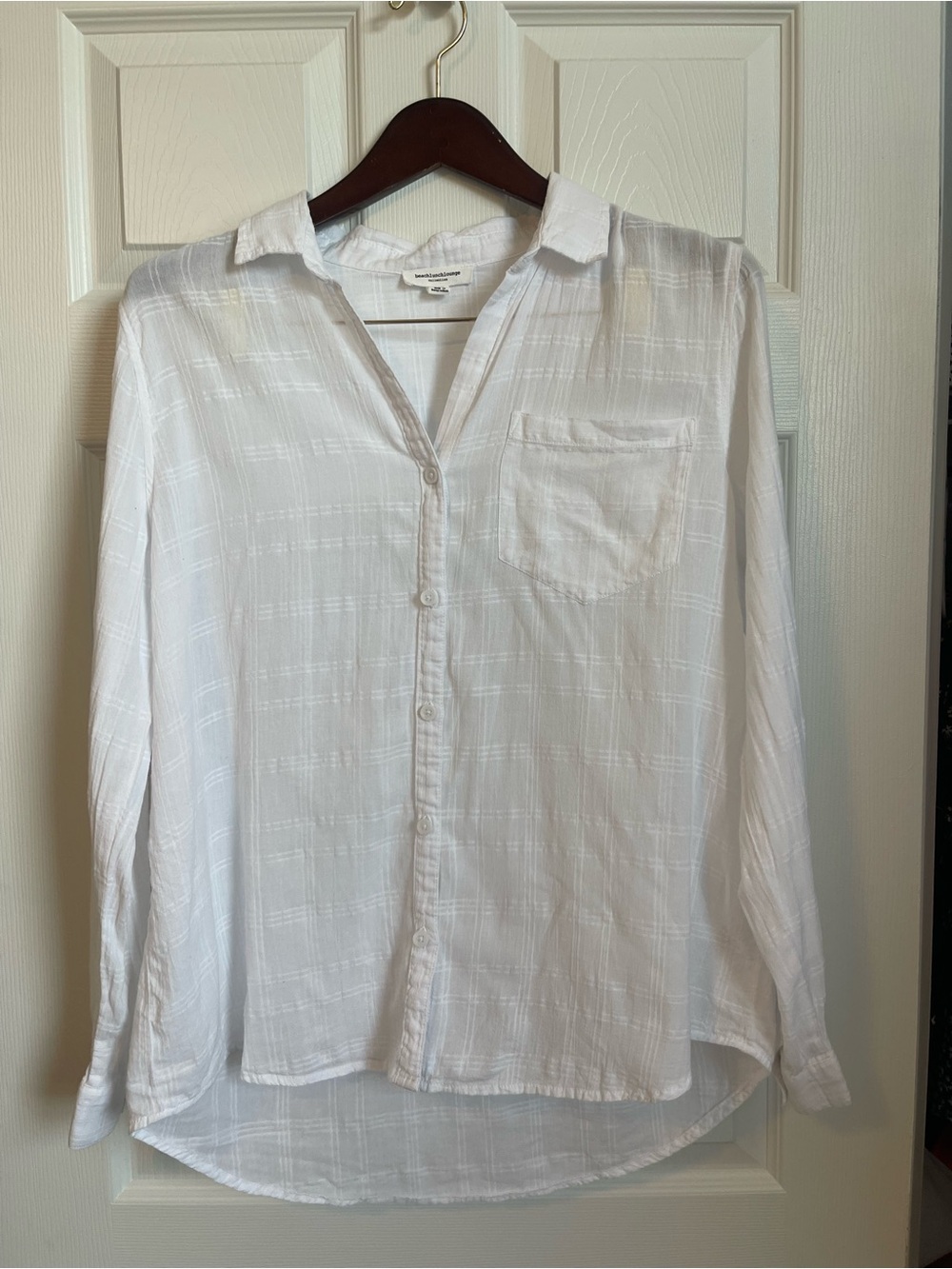 Women’s 100% Cotton beachlunchlounge White Lightweight Button Up Shirt